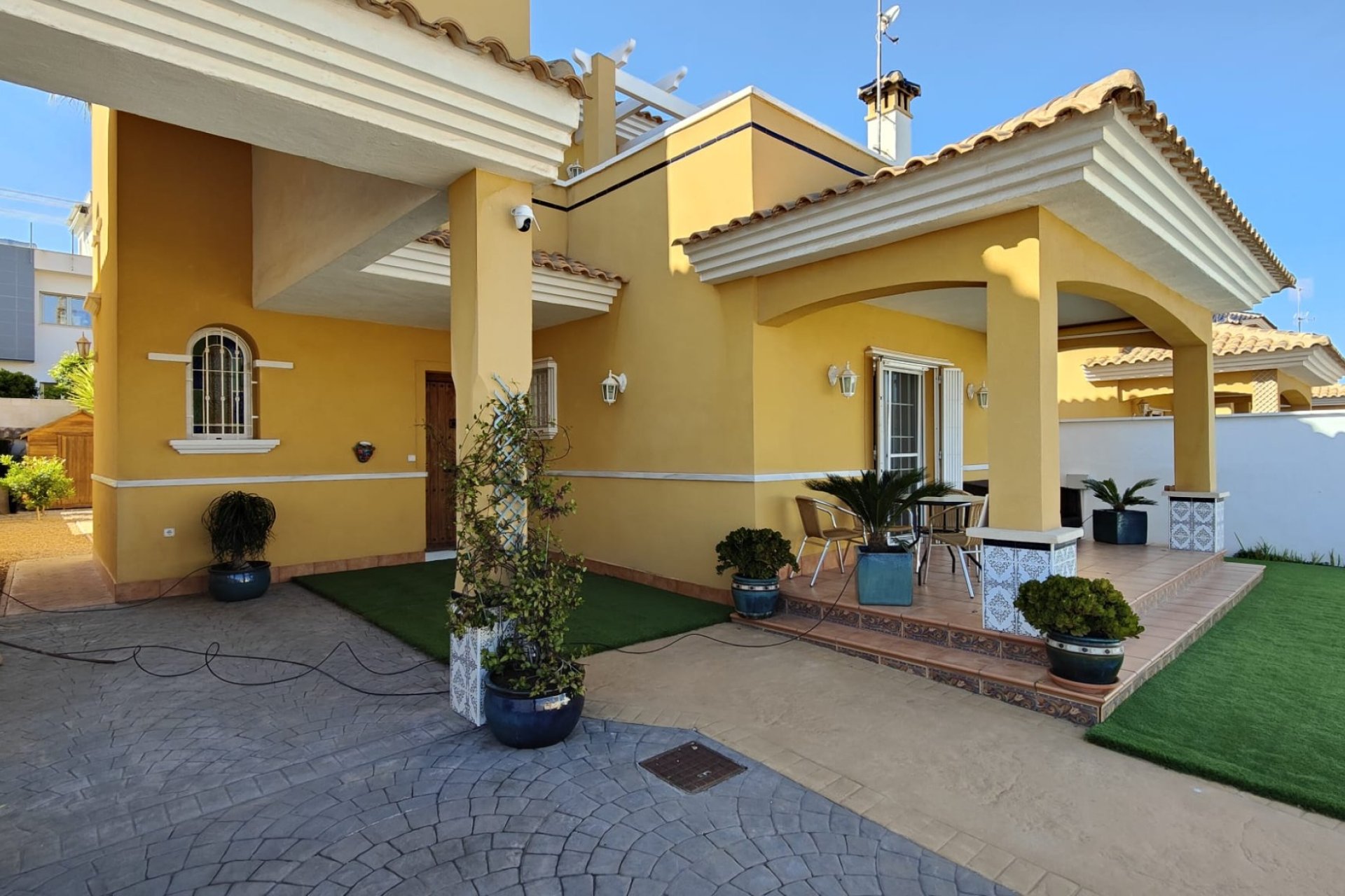 Resale - Villa - Orihuela Costa - La Zenia