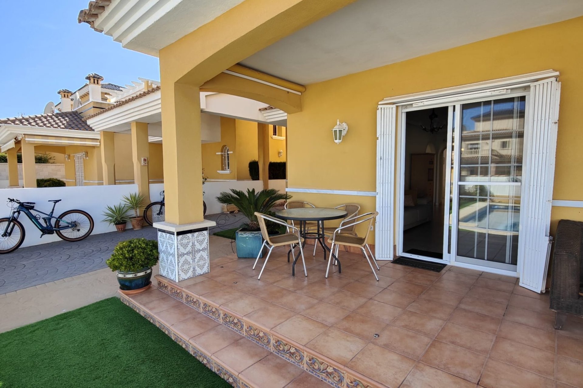 Resale - Villa - Orihuela Costa - La Zenia