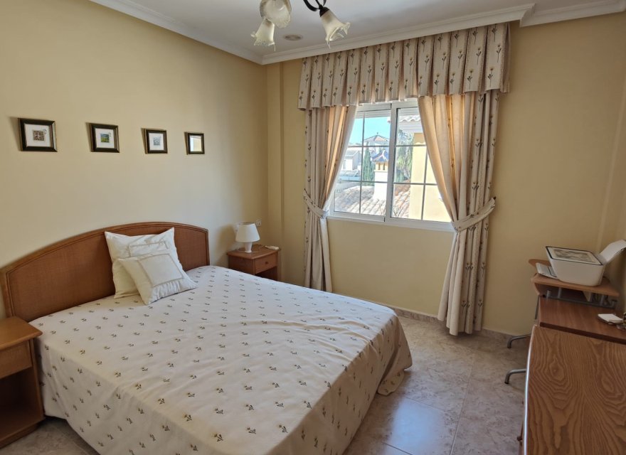 Resale - Villa - Orihuela Costa - La Zenia