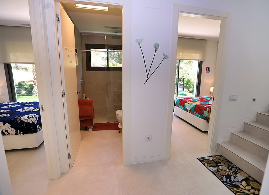 Resale - Villa - Orihuela Costa - Las Colinas Golf