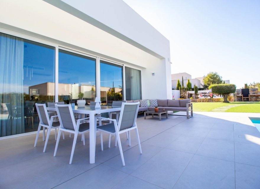 Resale - Villa - Orihuela Costa - Las Colinas Golf