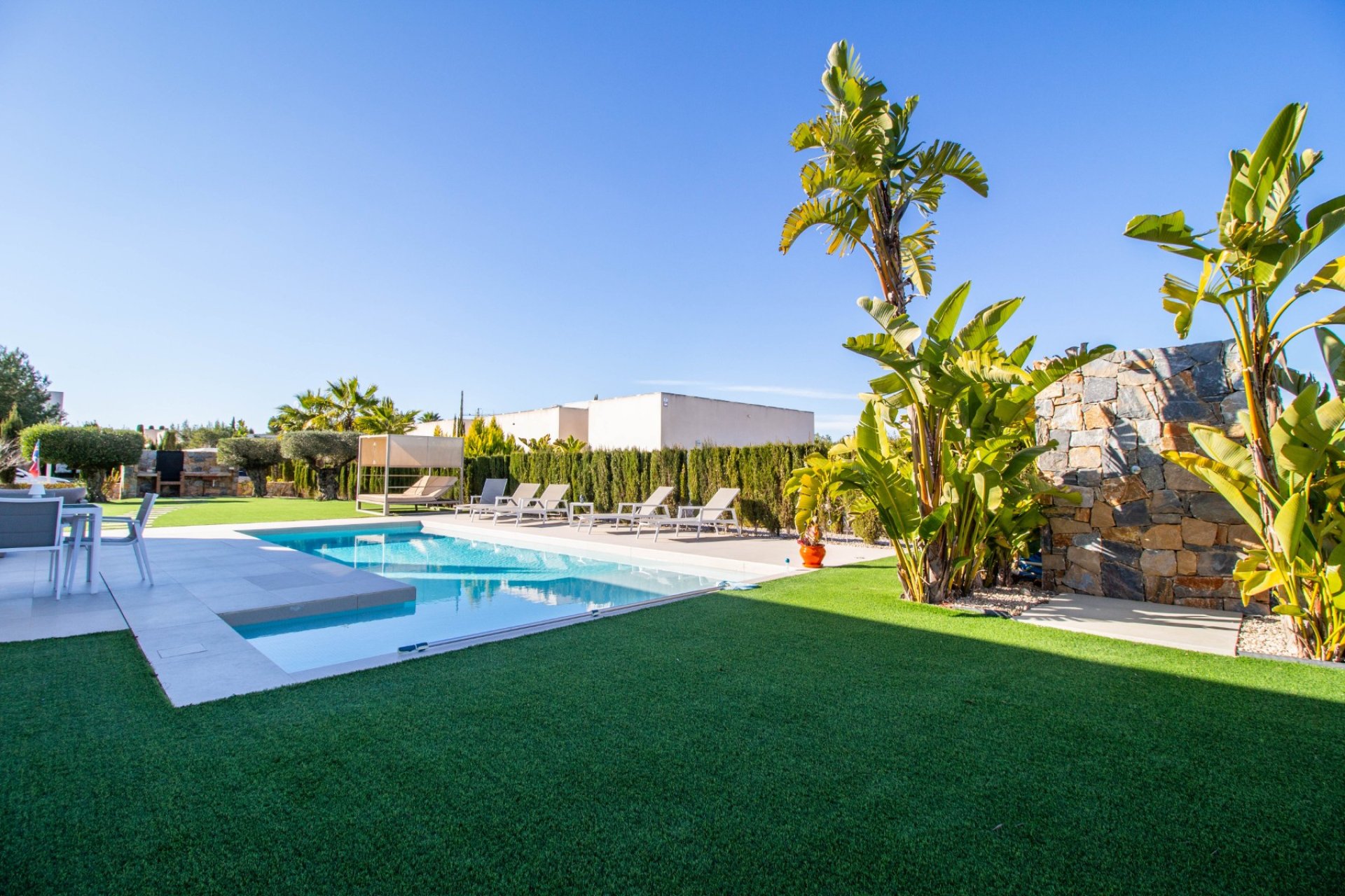 Resale - Villa - Orihuela Costa - Las Colinas Golf