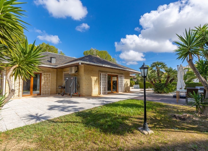 Resale - Villa - Orihuela Costa - Las Filipinas