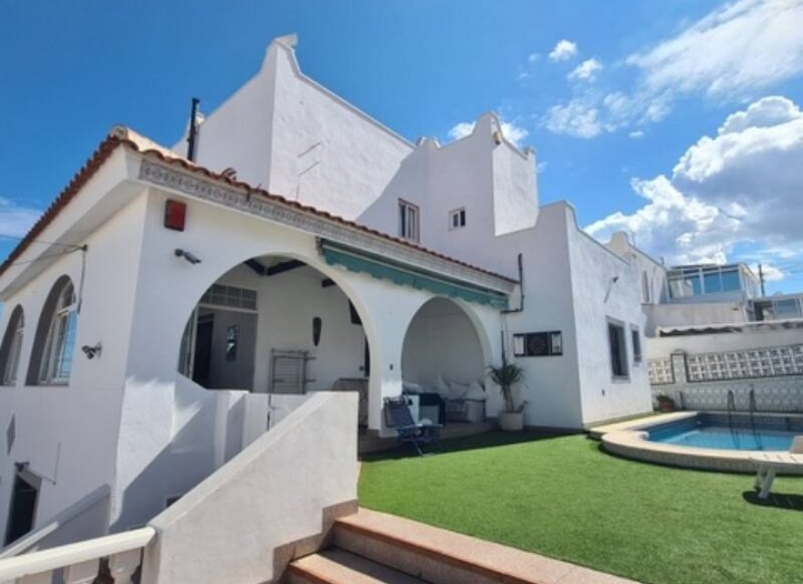 Resale - Villa - Orihuela Costa - Las Filipinas