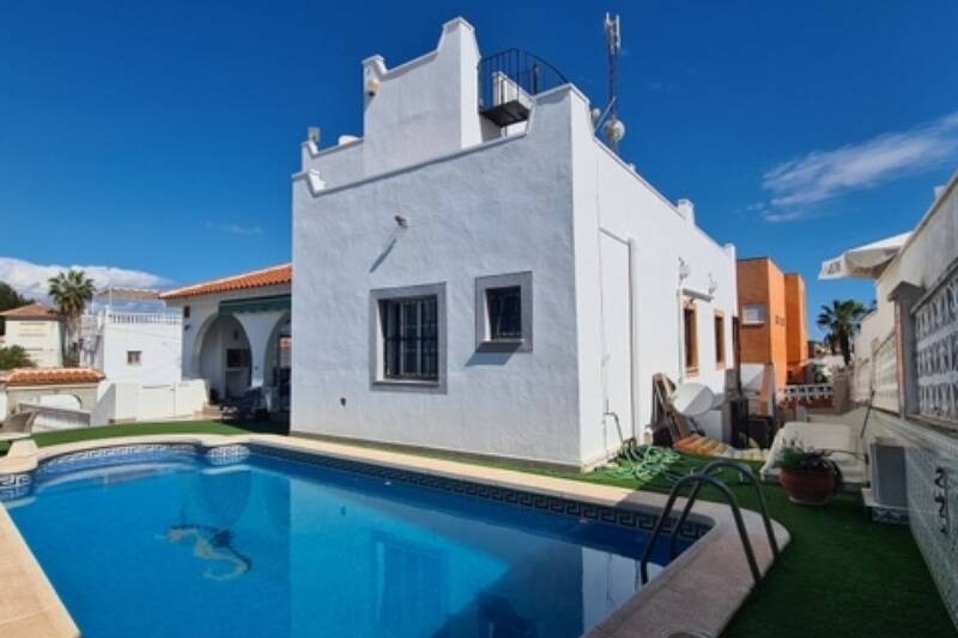 Resale - Villa - Orihuela Costa - Las Filipinas