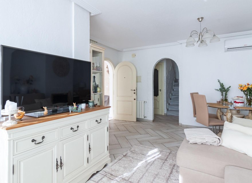 Resale - Villa - Orihuela Costa - Los Almendros-la Florida