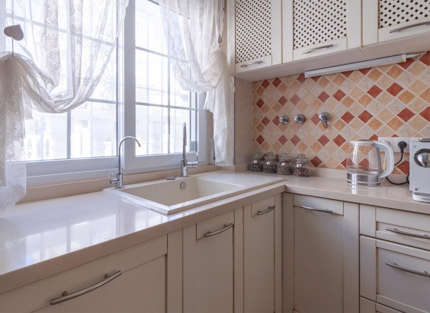 Resale - Villa - Orihuela Costa - Los Almendros-la Florida