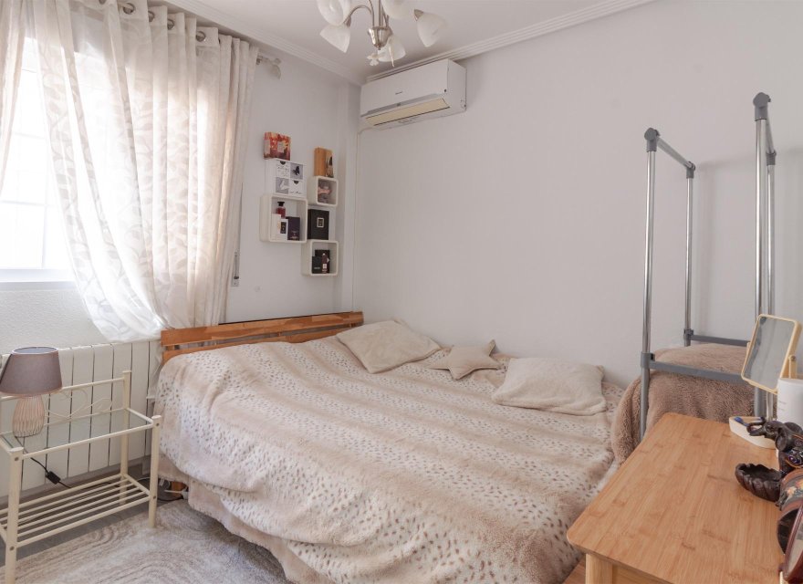 Resale - Villa - Orihuela Costa - Los Almendros-la Florida