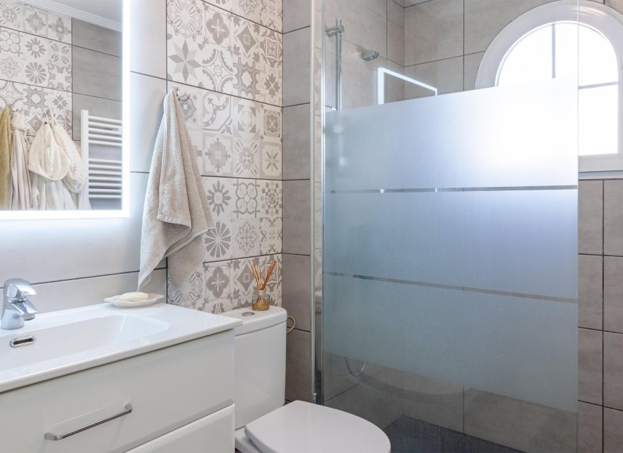 Resale - Villa - Orihuela Costa - Los Almendros-la Florida