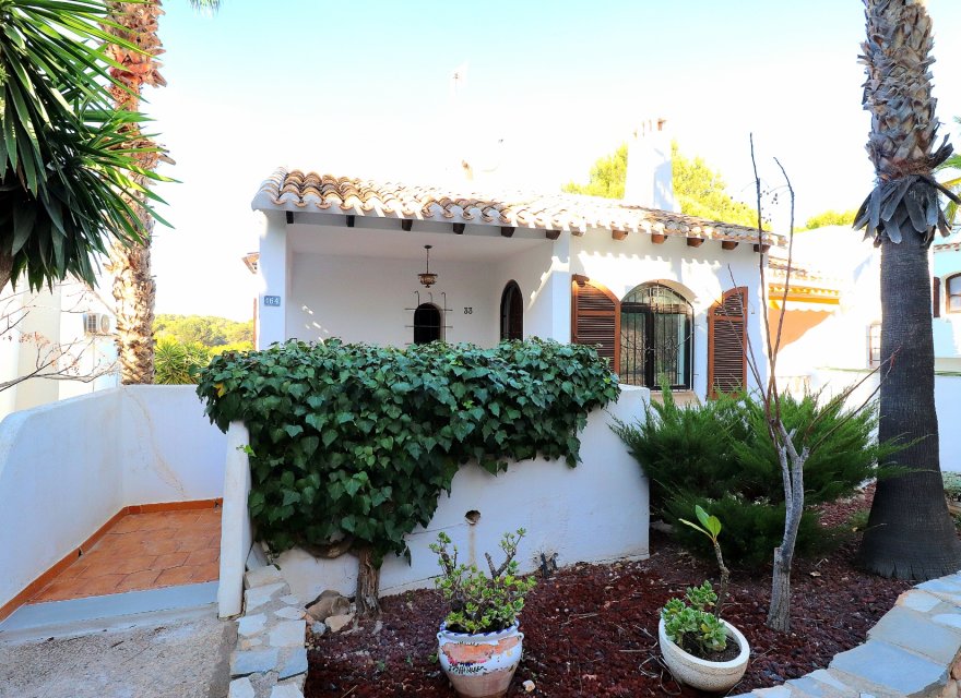 Resale - Villa - Orihuela Costa - Los Dolses