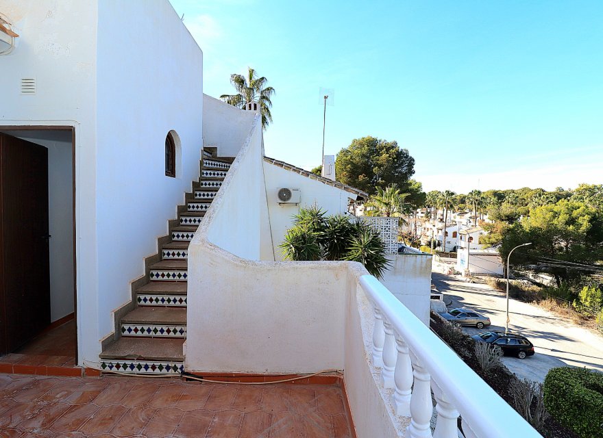 Resale - Villa - Orihuela Costa - Los Dolses