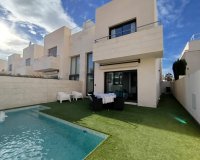 Resale - Villa - Orihuela Costa - Los Dolses