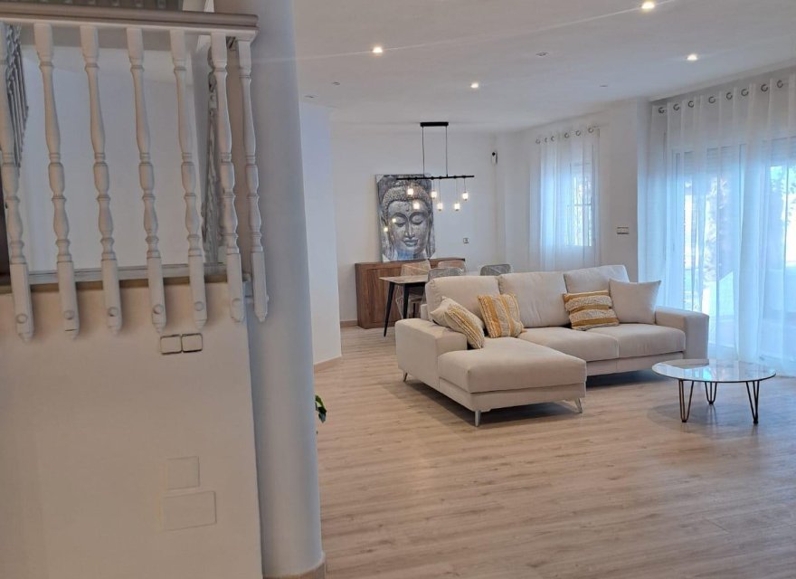 Resale - Villa - Orihuela Costa - Los Huertos