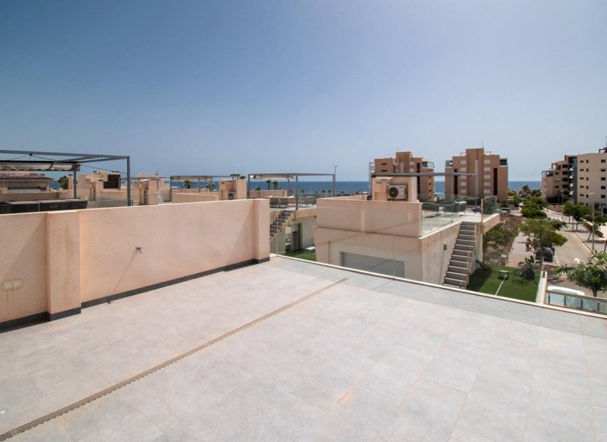 Resale - Villa - Orihuela Costa - Mil Palmeras