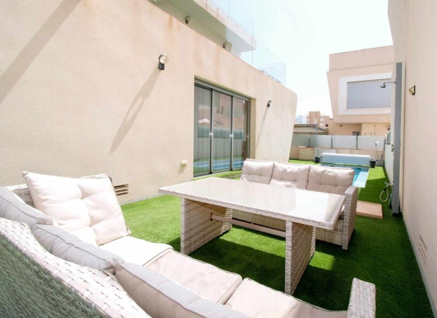 Resale - Villa - Orihuela Costa - Mil Palmeras