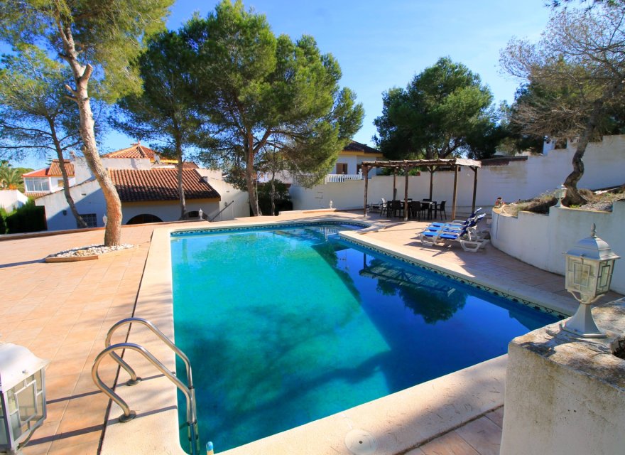 Resale - Villa - Orihuela Costa - Mil Palmeras