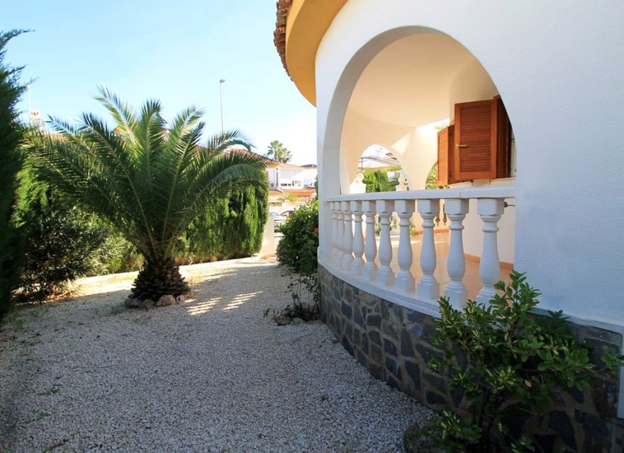 Resale - Villa - Orihuela Costa - Mil Palmeras