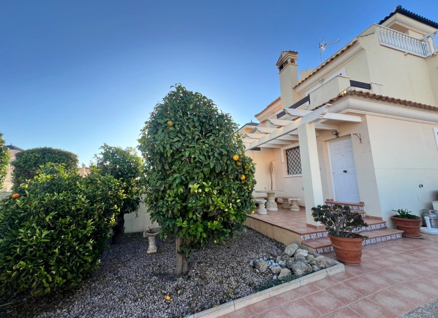 Resale - Villa - Orihuela Costa - Mil Palmeras