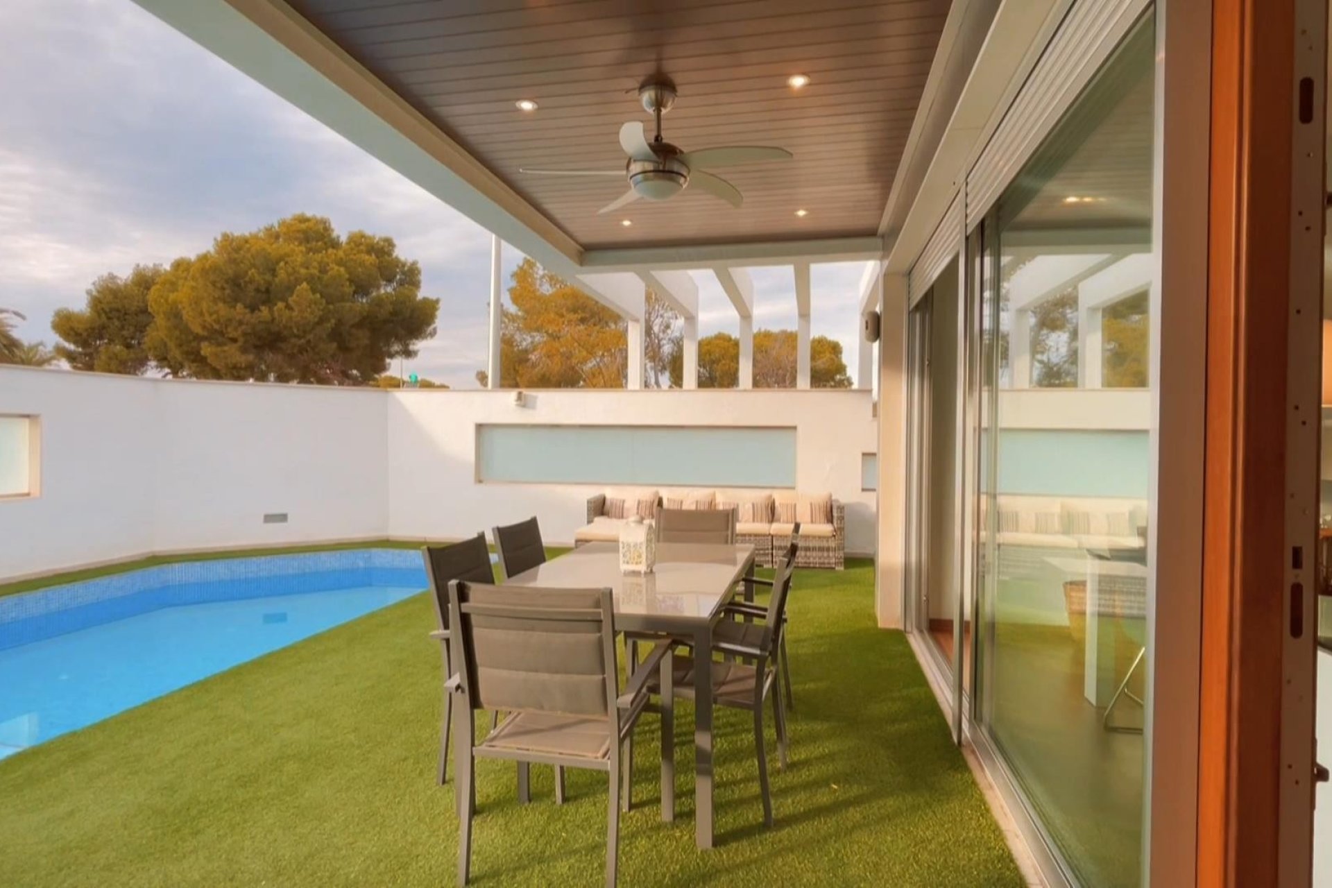 Resale - Villa - Orihuela Costa - Mil Palmeras