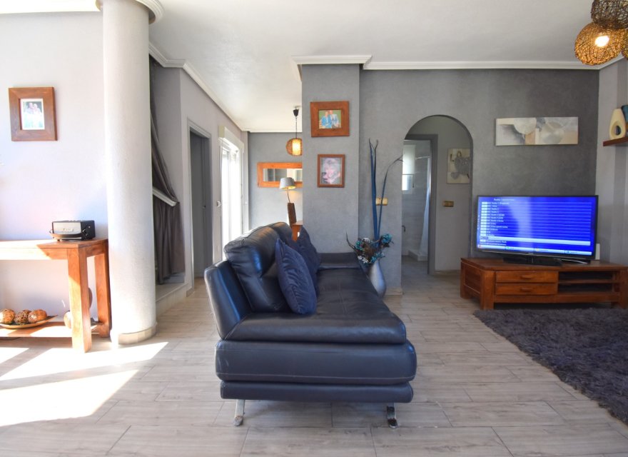 Resale - Villa - Orihuela Costa - Playa Flamenca