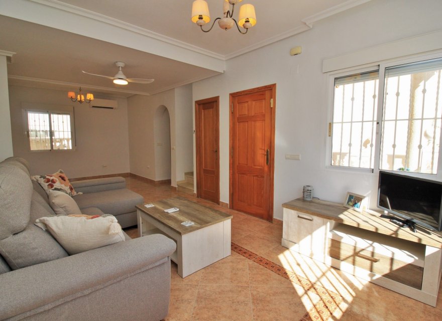 Resale - Villa - Orihuela Costa - Playa Flamenca