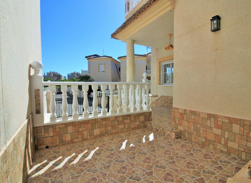 Resale - Villa - Orihuela Costa - Playa Flamenca