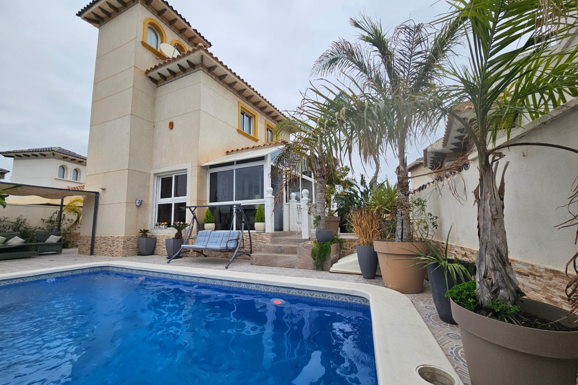 Resale - Villa - Orihuela Costa - Playa Flamenca