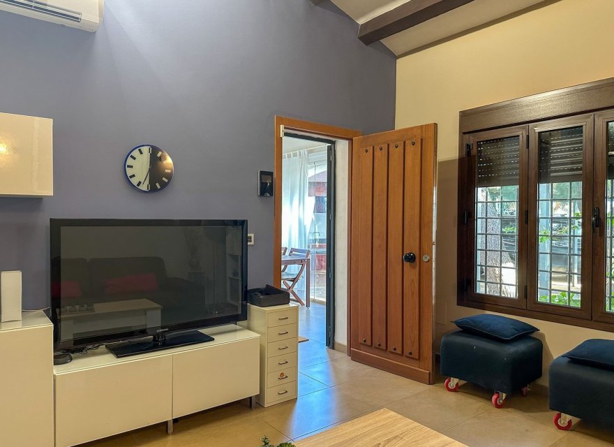 Resale - Villa - Orihuela Costa - Punta Prima