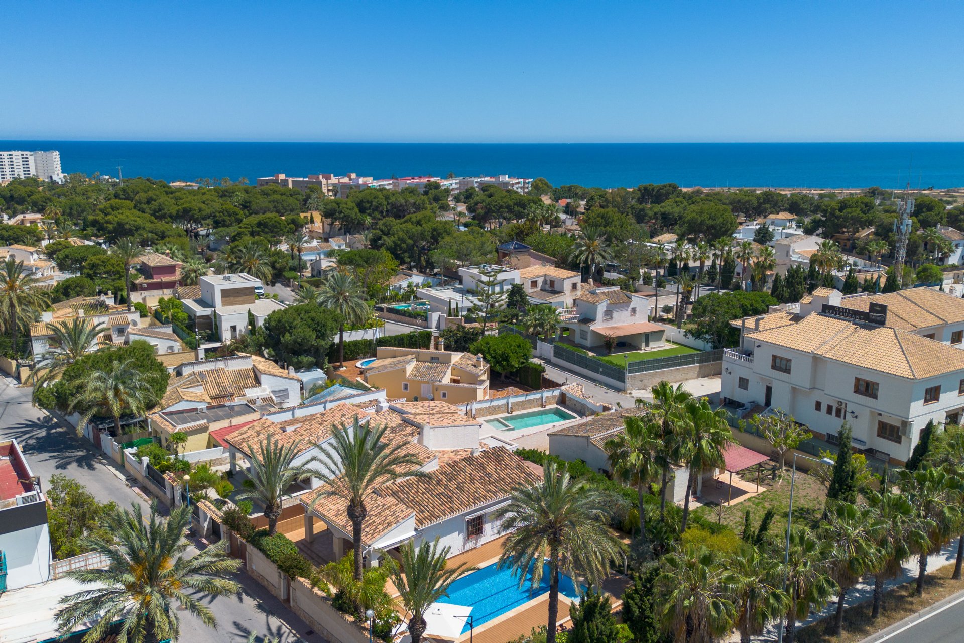 Resale - Villa - Orihuela Costa - Punta Prima