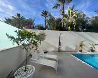 Resale - Villa - Orihuela Costa - Punta Prima