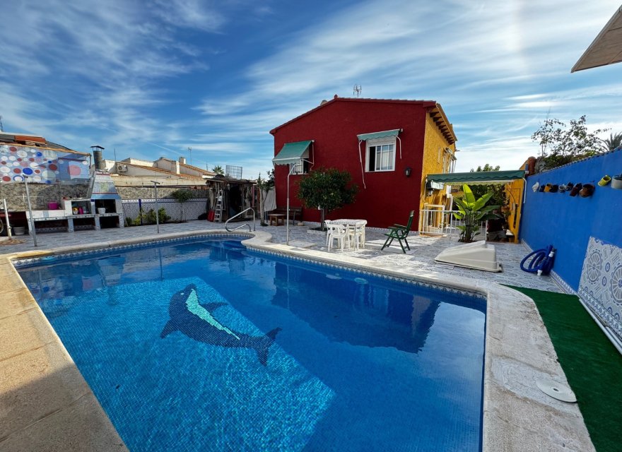 Resale - Villa - Orihuela Costa - Punta Prima