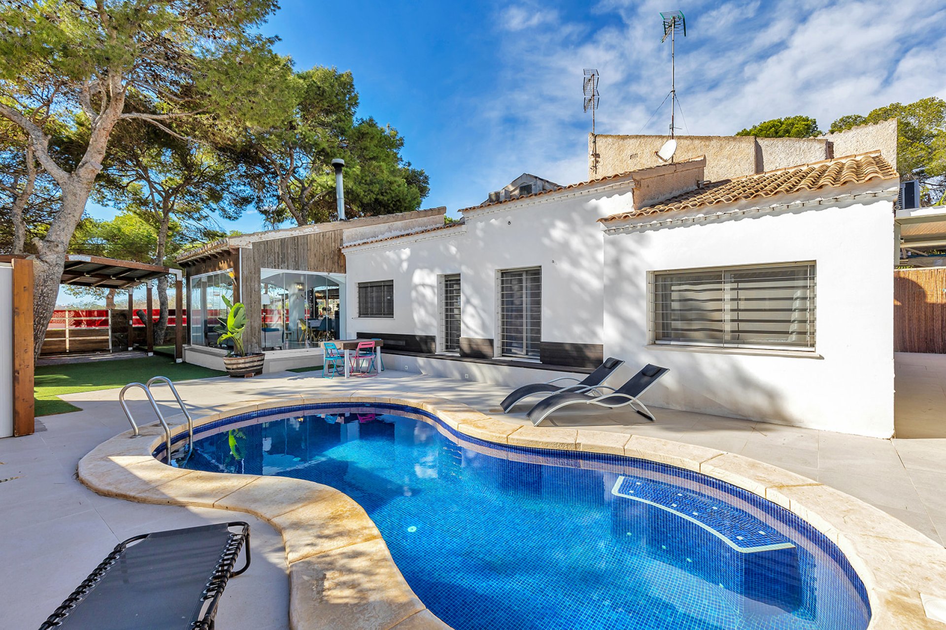 Resale - Villa - Orihuela Costa - Punta Prima