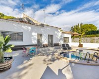 Resale - Villa - Orihuela Costa - Punta Prima