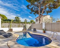 Resale - Villa - Orihuela Costa - Punta Prima