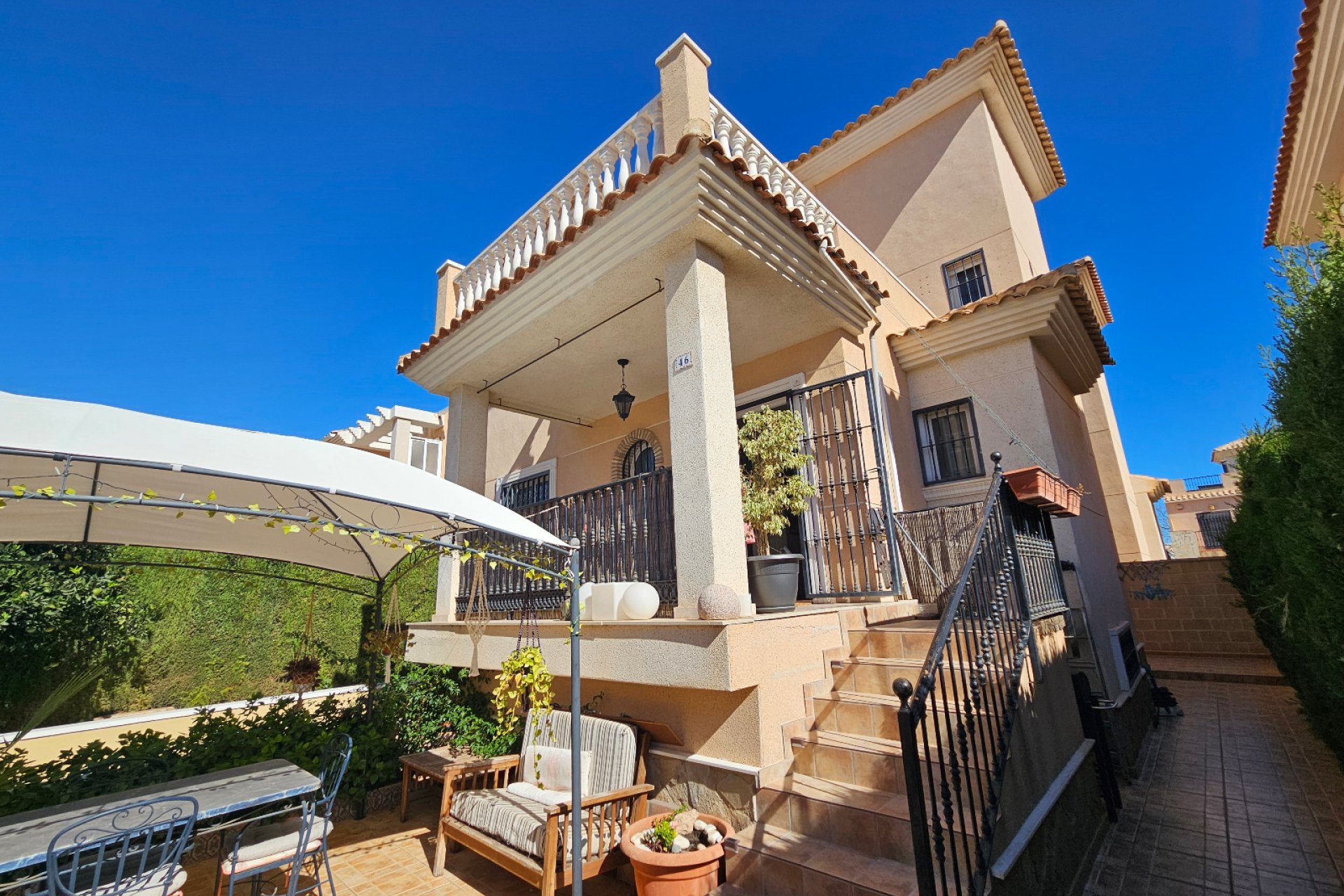 Resale - Villa - Orihuela Costa - Royal Park