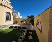 Resale - Villa - Orihuela Costa - Villamartín-las Filipinas