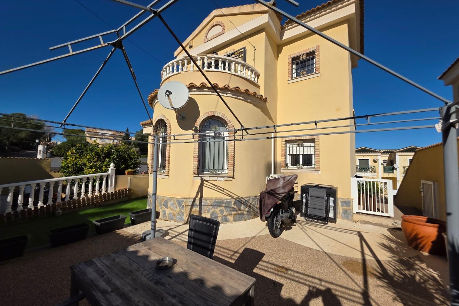 Resale - Villa - Orihuela Costa - Villamartín-las Filipinas