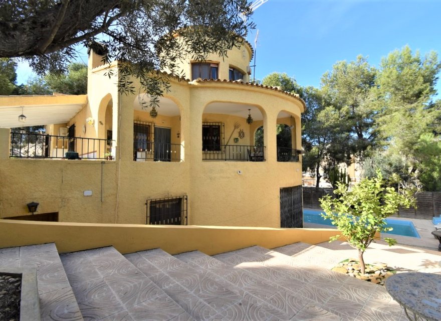 Resale - Villa - Orihuela Costa - Villamartin