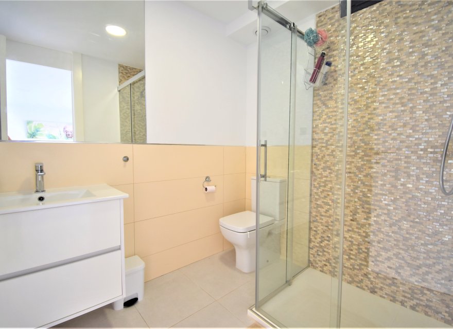 Resale - Villa - Orihuela Costa - Villamartin