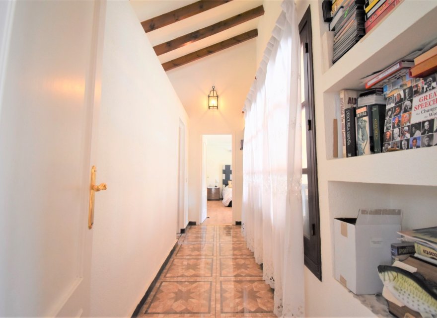 Resale - Villa - Orihuela Costa - Villamartin