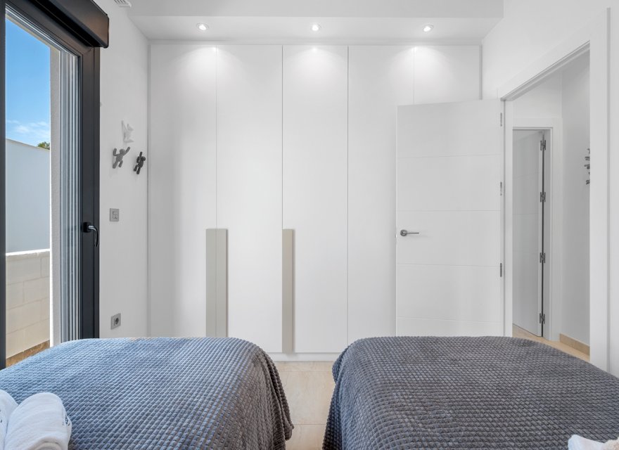 Resale - Villa - Orihuela Costa - Villamartín