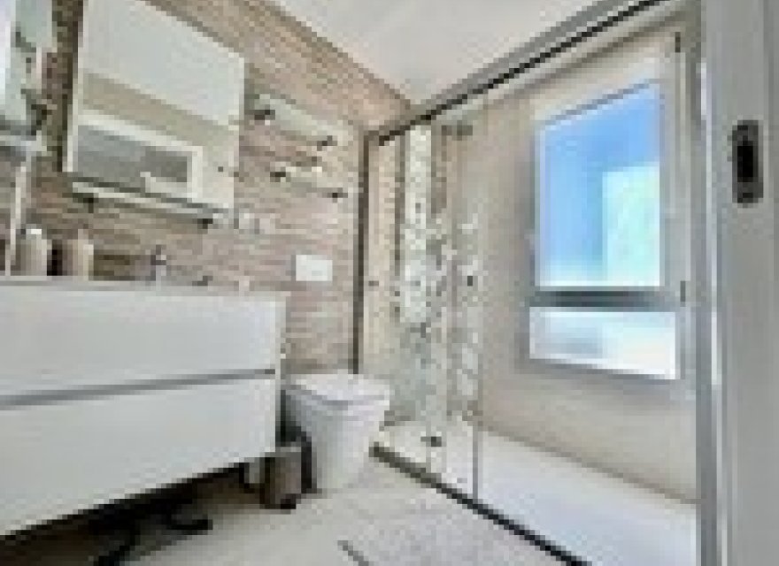 Resale - Villa - Orihuela Costa - Villamartín