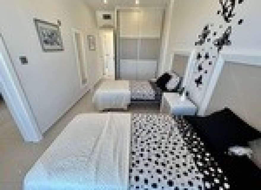 Resale - Villa - Orihuela Costa - Villamartín