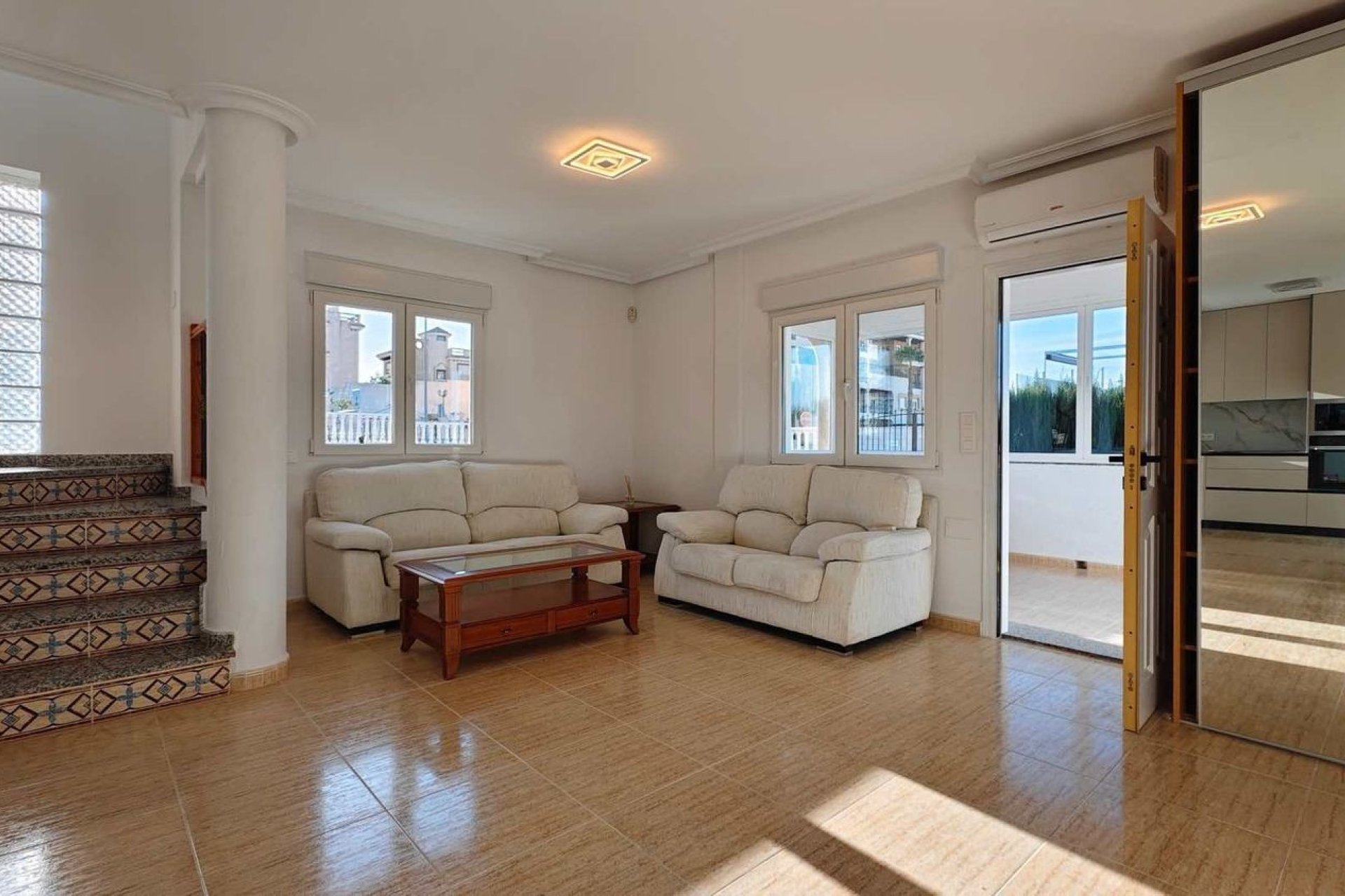 Resale - Villa - Orihuela Costa - Villamartin