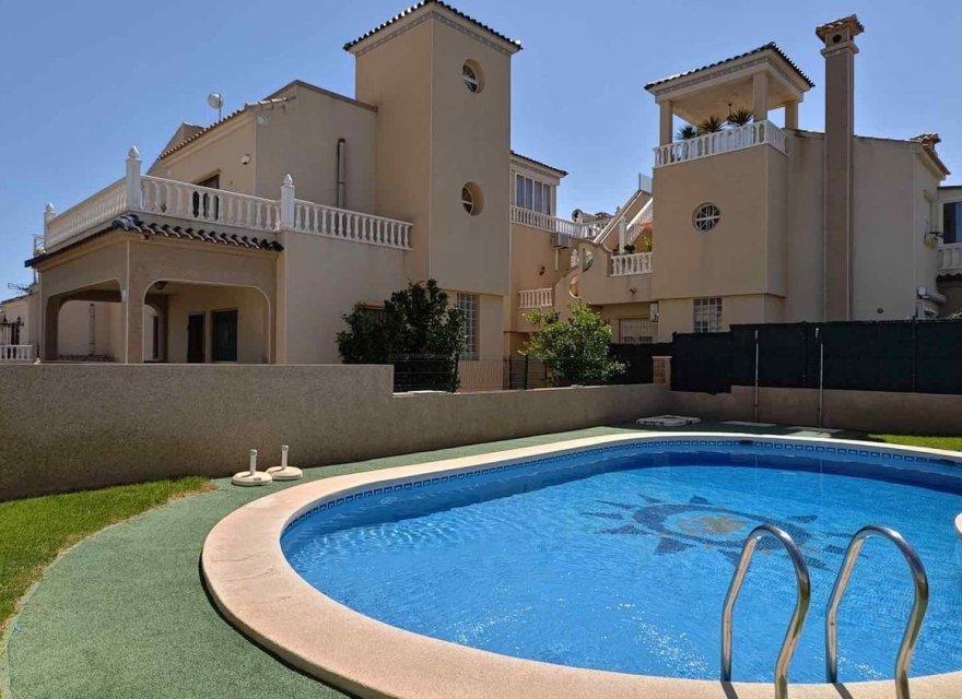 Resale - Villa - Orihuela Costa - Villamartin