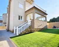 Resale - Villa - Orihuela Costa - Villamartin