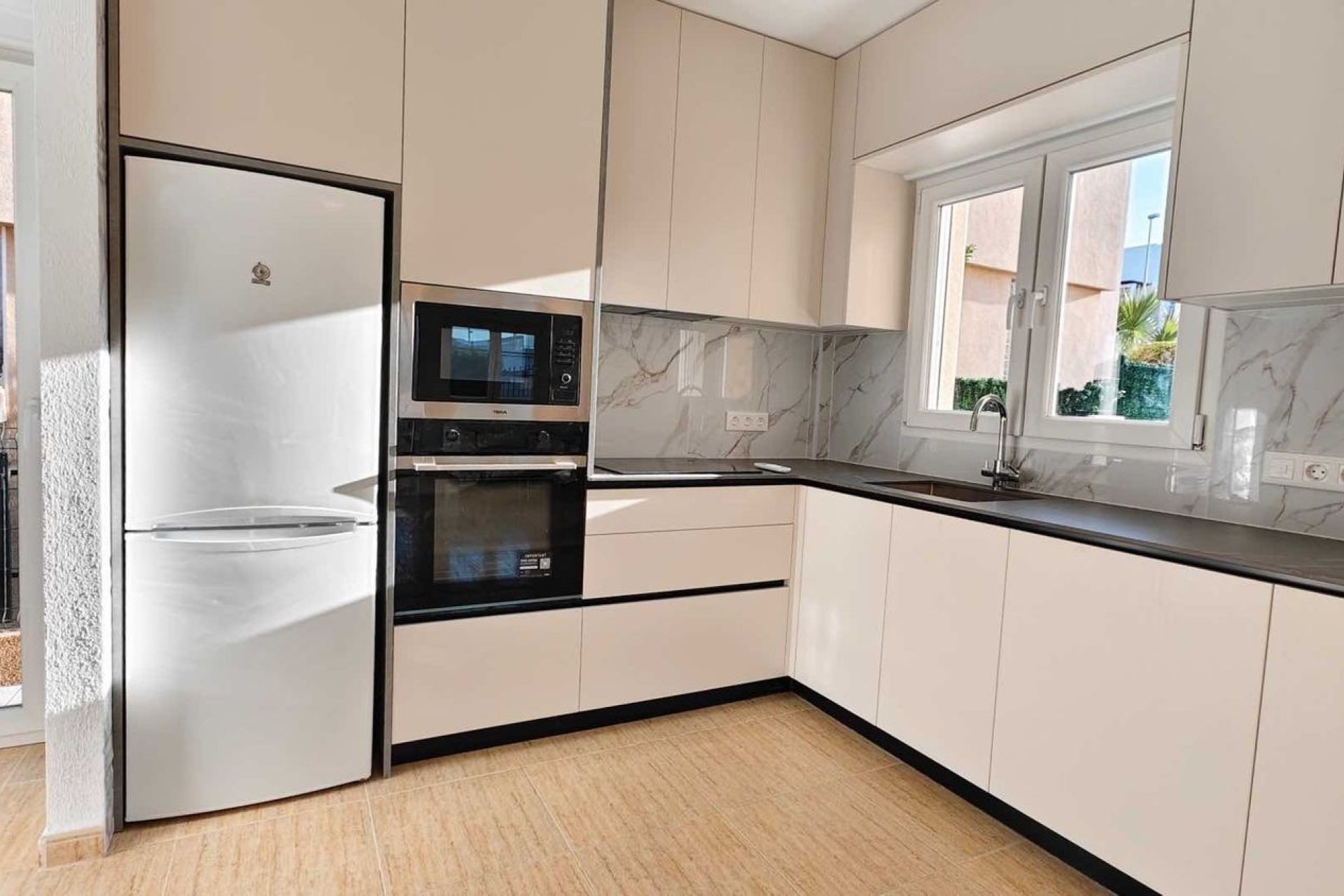 Resale - Villa - Orihuela Costa - Villamartin