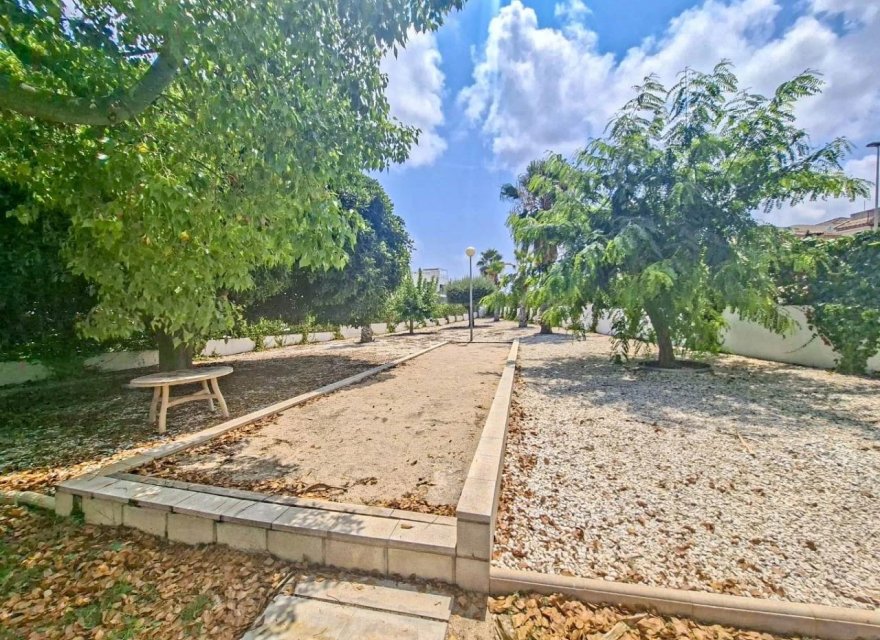 Resale - Villa - Orihuela Costa - Villamartín