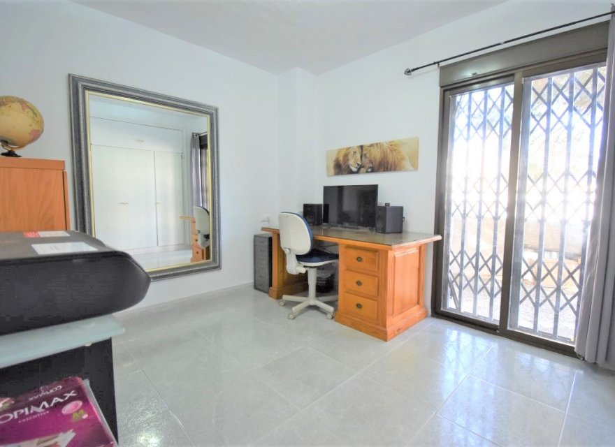 Resale - Villa - Orihuela Costa - Villamartín