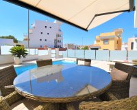 Resale - Villa - Orihuela Costa - Villamartín